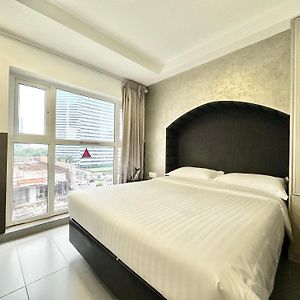 The Snooze Hotel At Bugis